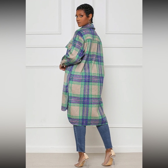 Wool Like Plaid Shaket w/Pockets - Picture 2 of 5